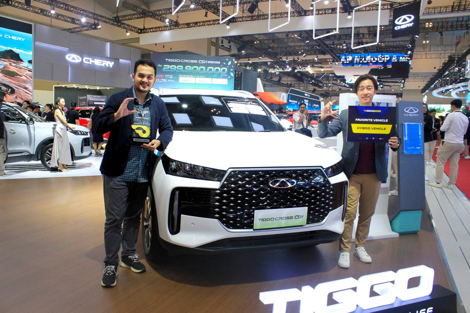 Chery Tiggo Cross CSH Hybrid Sabet Penghargaan Favorite Hybrid Vehicle di GIIAS 2025
