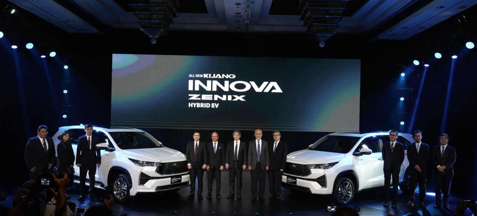 Daftar Harga Toyota Innova Zenix Hybrid
