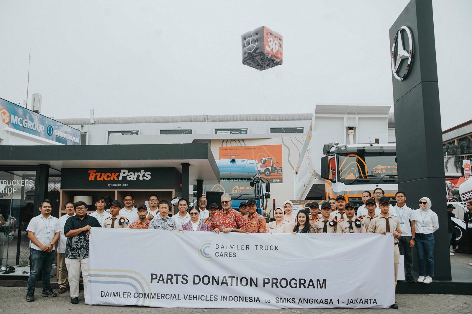 DCVI Donasikan Mesin Bus Mercedes-Benz OF 917 ke SMK 1 Angkasa Jakarta