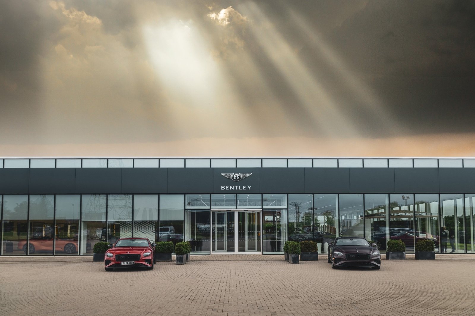 Bentley Buka Akses Publik ke Home of Bentley dan Koleksi Heritage di Crewe