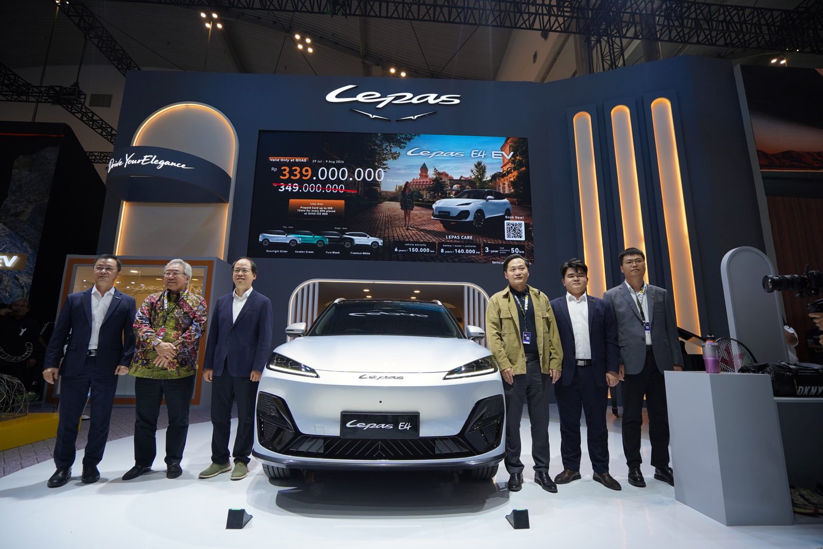 Lepas Resmi Umumkan Harga E4 EV