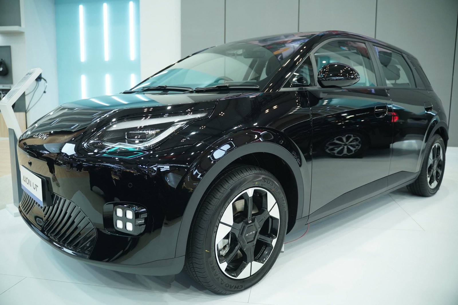 GAC Indonesia Hadirkan Aion UT Black di GIIAS 2026