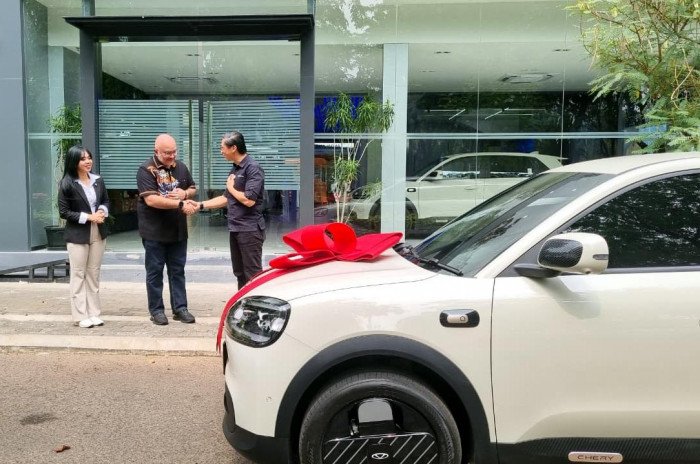 Chery Q Mulai Dikirim ke Konsumen, Pemesan Nomor Urut Pertama Resmi Terima Unit